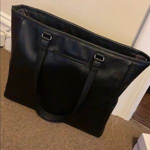 Large tote